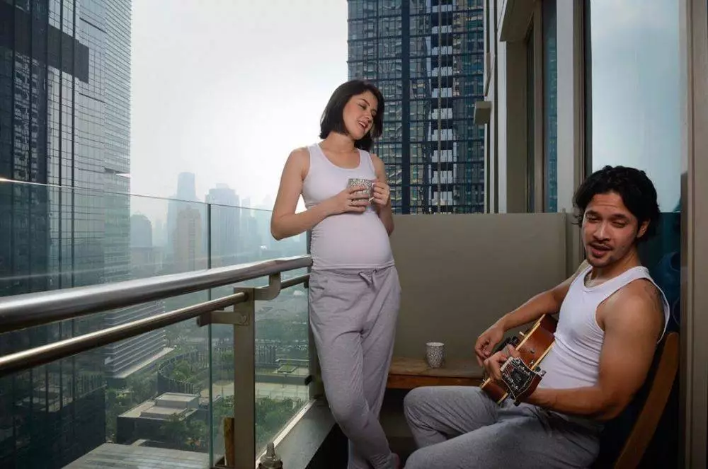 potret balkon rumah seleb © berbagai sumber