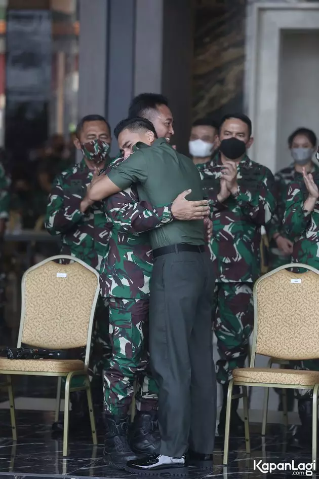 Aprilia Manganang jalani sidang © 2021 brilio.net Aprilia Manganang jalani sidang © 2021 brilio.net