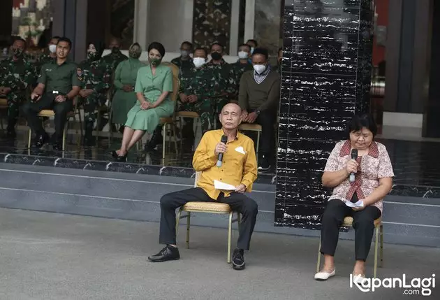 Aprilia Manganang jalani sidang © 2021 brilio.net Aprilia Manganang jalani sidang © 2021 brilio.net