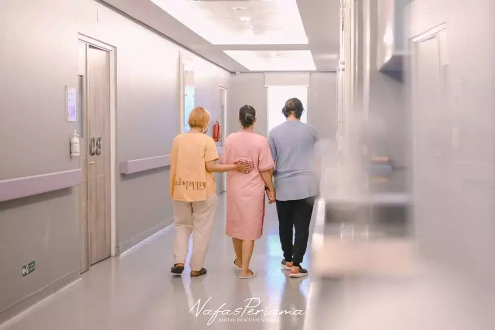 Ana Riana melahirkan anak pertama © 2021 berbagai sumber