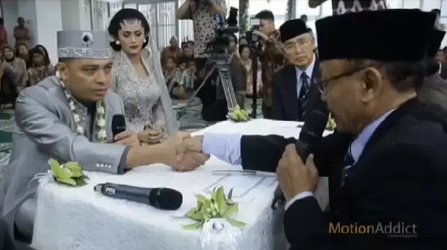 Potret lawas Krisdayanti dan Raul Lemos menikah © 2021 brilio.net