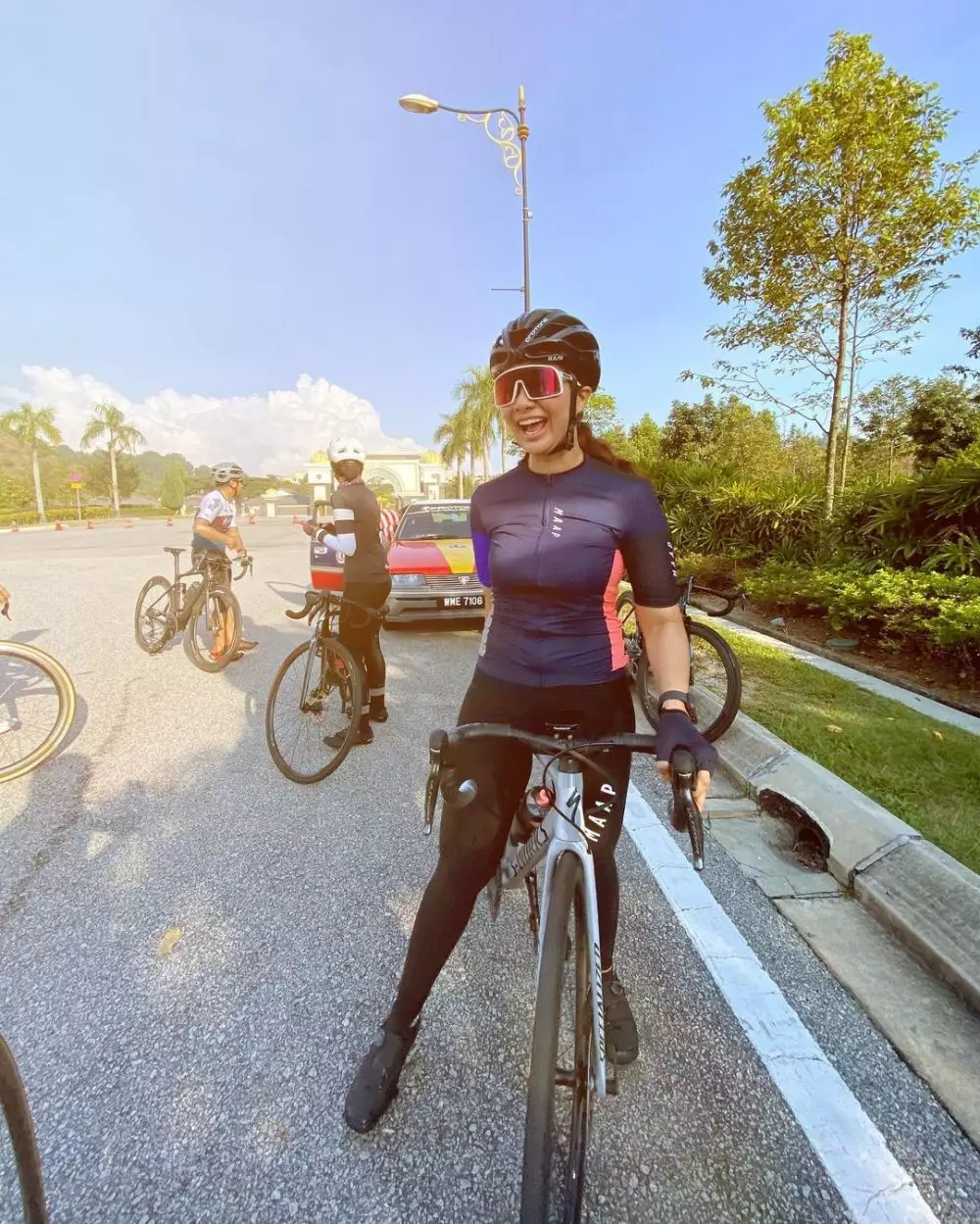 Noor Nabila bersepeda © 2021 Instagram