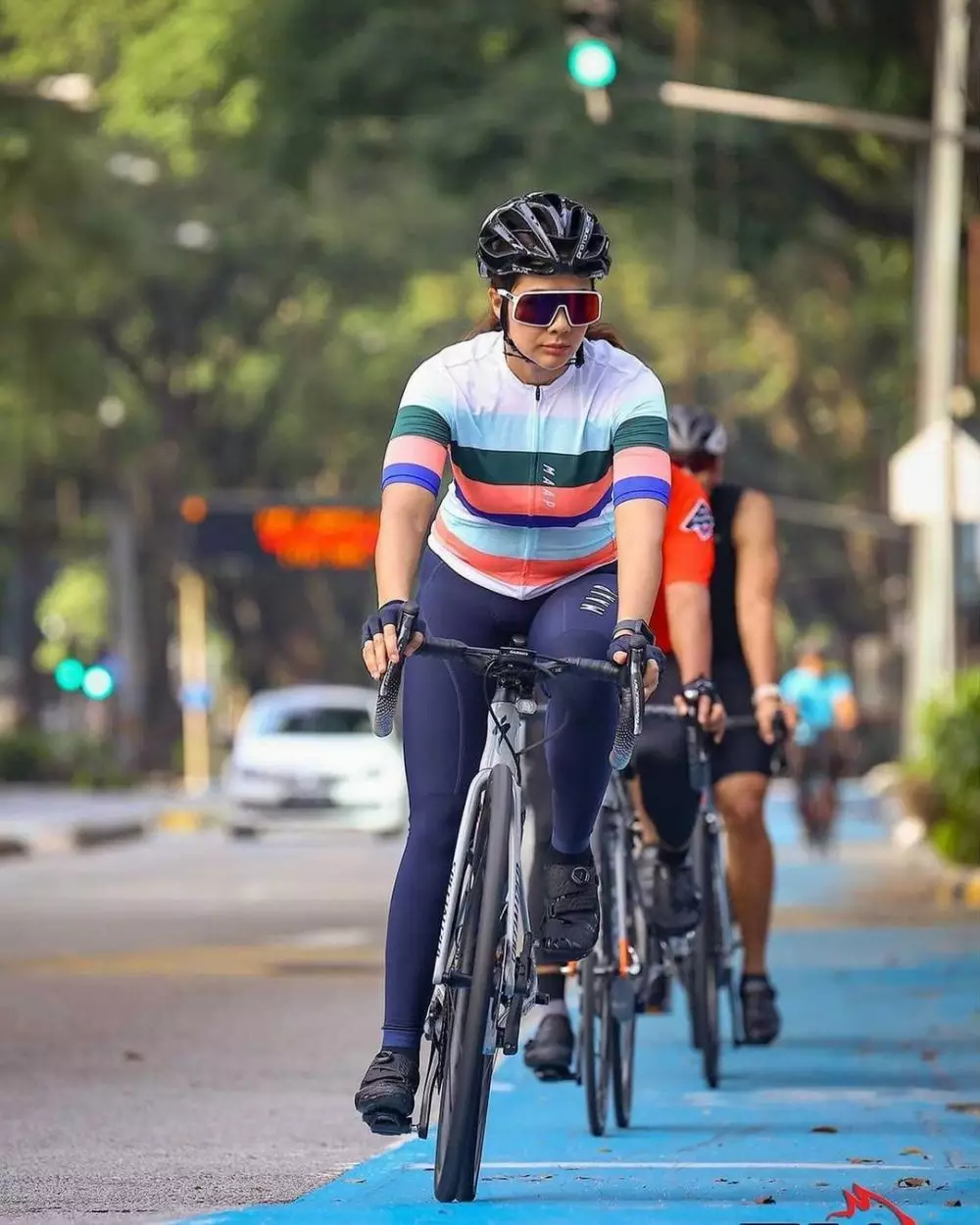 Noor Nabila bersepeda © 2021 Instagram