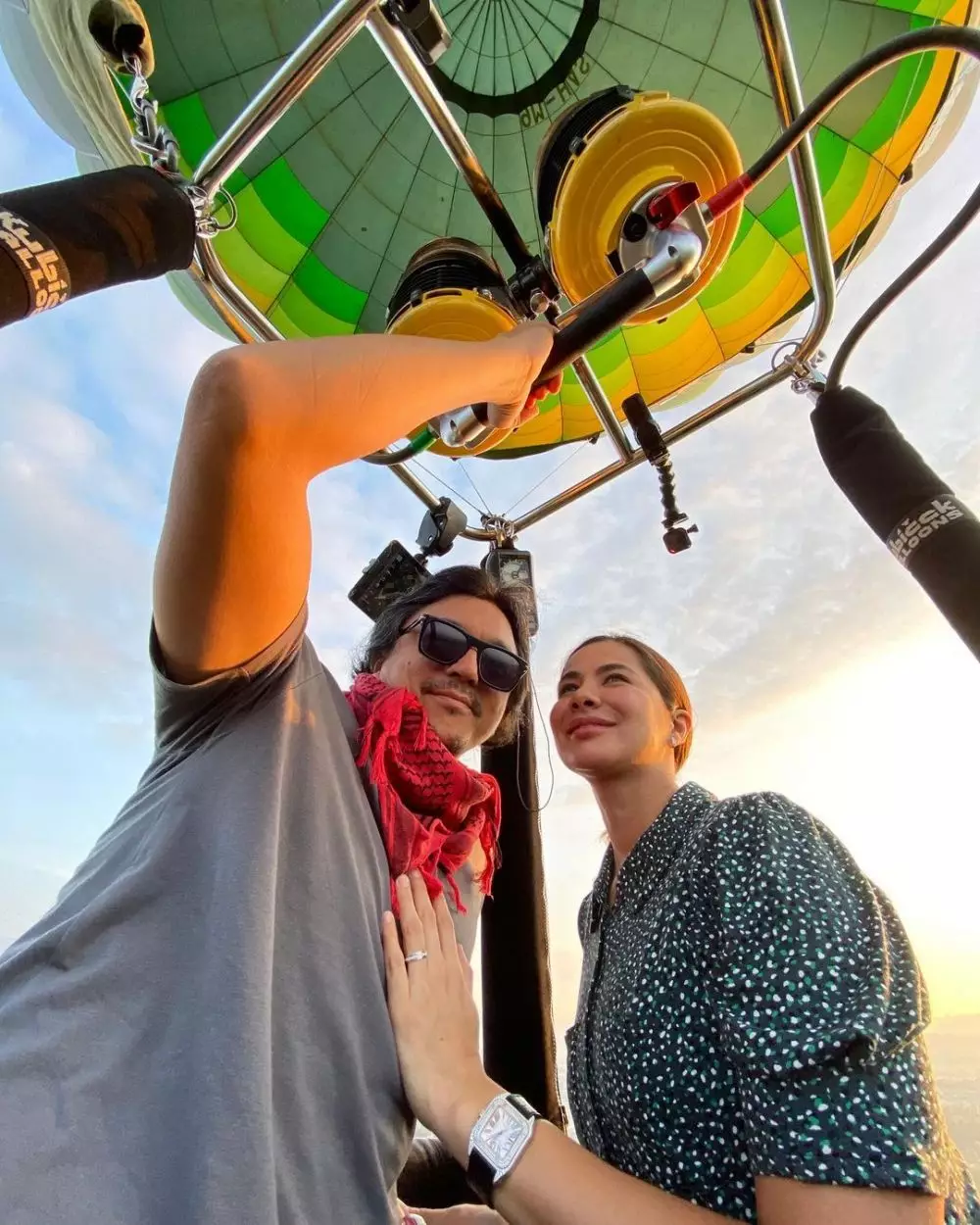 lamaran Engku Emran dan Noor Nabila © 2021 berbagai sumber lamaran Engku Emran dan Noor Nabila © 2021 berbagai sumber