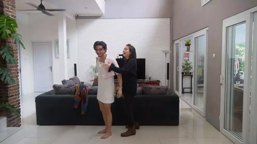 Bryan dan Megan Domani style swap © Instagram & YouTube