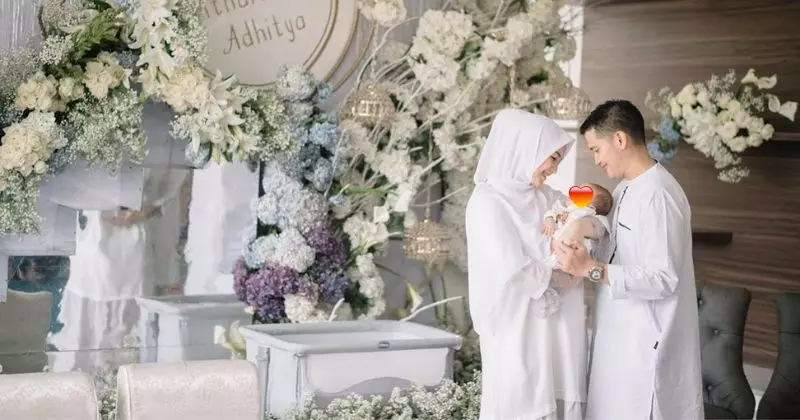 Momen akikah anak pertama seleb Instagram © 2021 brilio.net