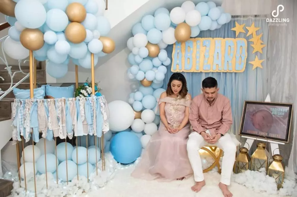 Momen akikah anak pertama seleb Instagram © 2021 brilio.net