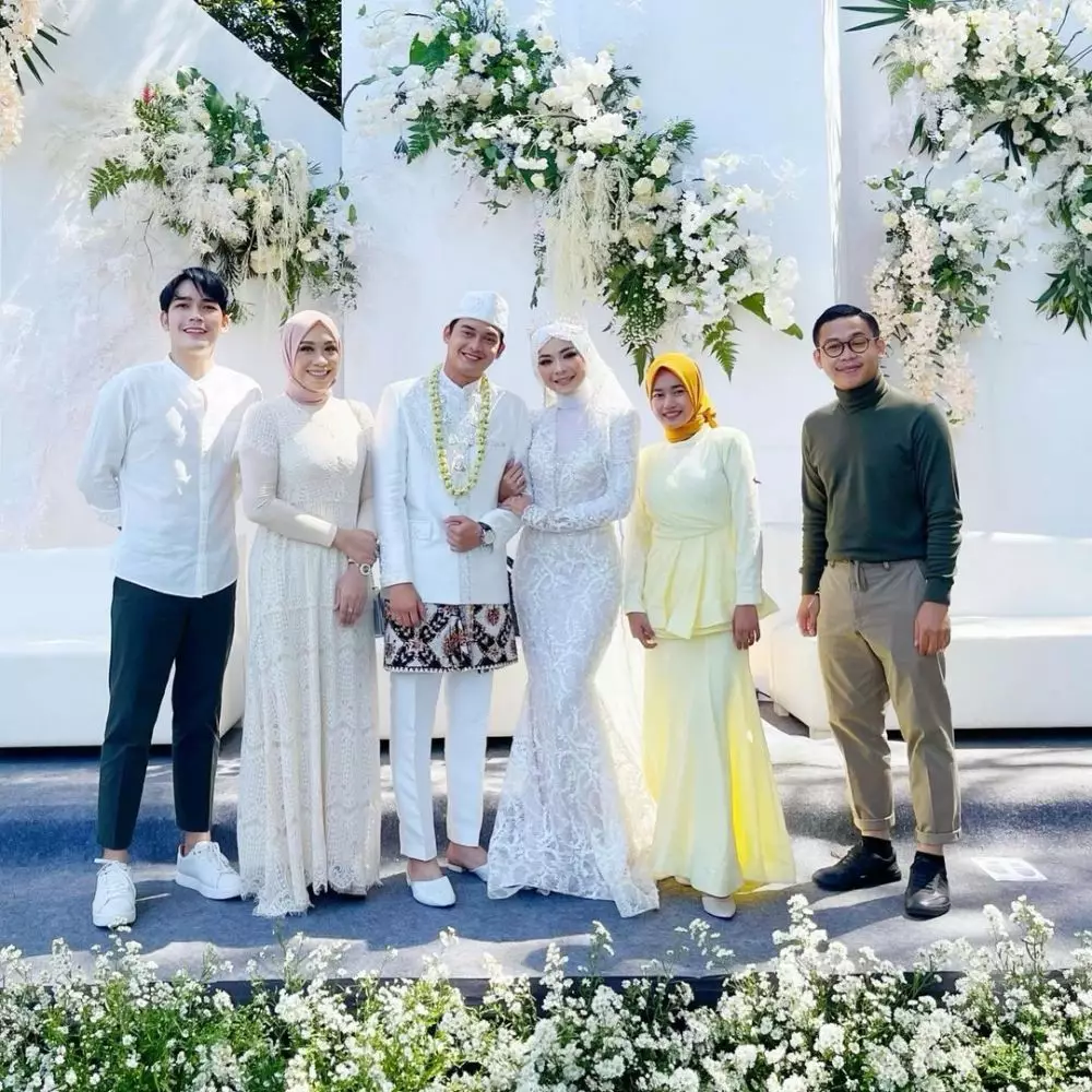 pernikahan Ikbal Fauzi 'Ikatan Cinta' © 2021 brilio.net