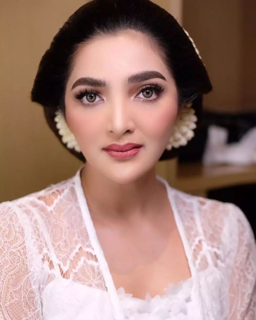 Beda gaya Ashanty jelang pernikahan Aurel © Instagram