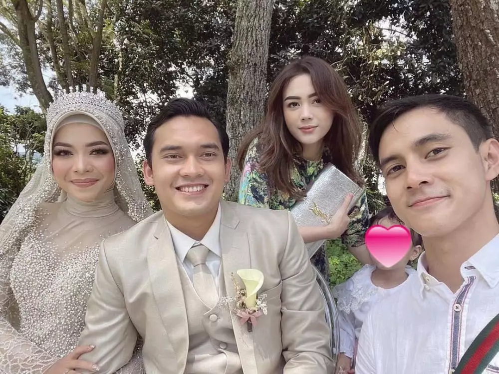 Momen tim sinetron Ikatan Cinta hadiri pernikahan Ikbal Fauzi © Instagram