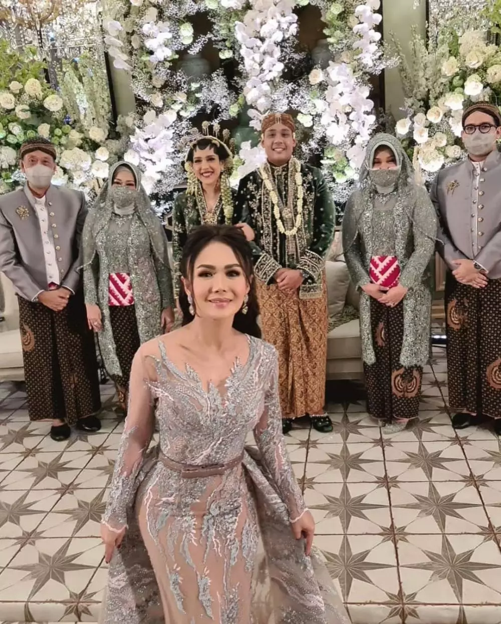 Gaya Yuni Shara kondangan Instagram © 2021 brilio.net