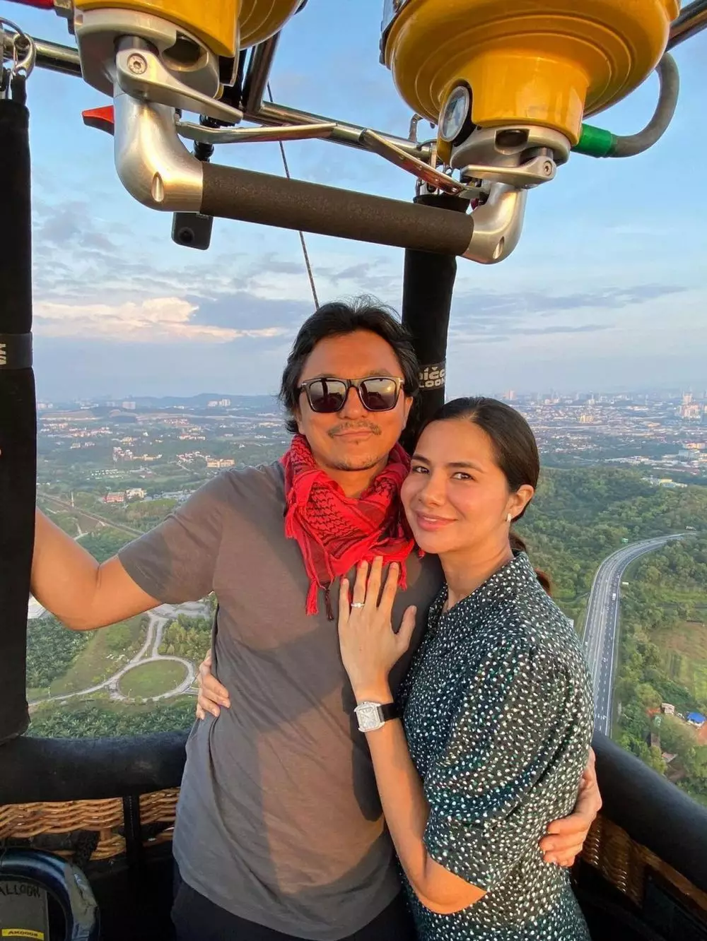 perjalanan cinta engku emran istri © Instagram perjalanan cinta engku emran istri © Instagram