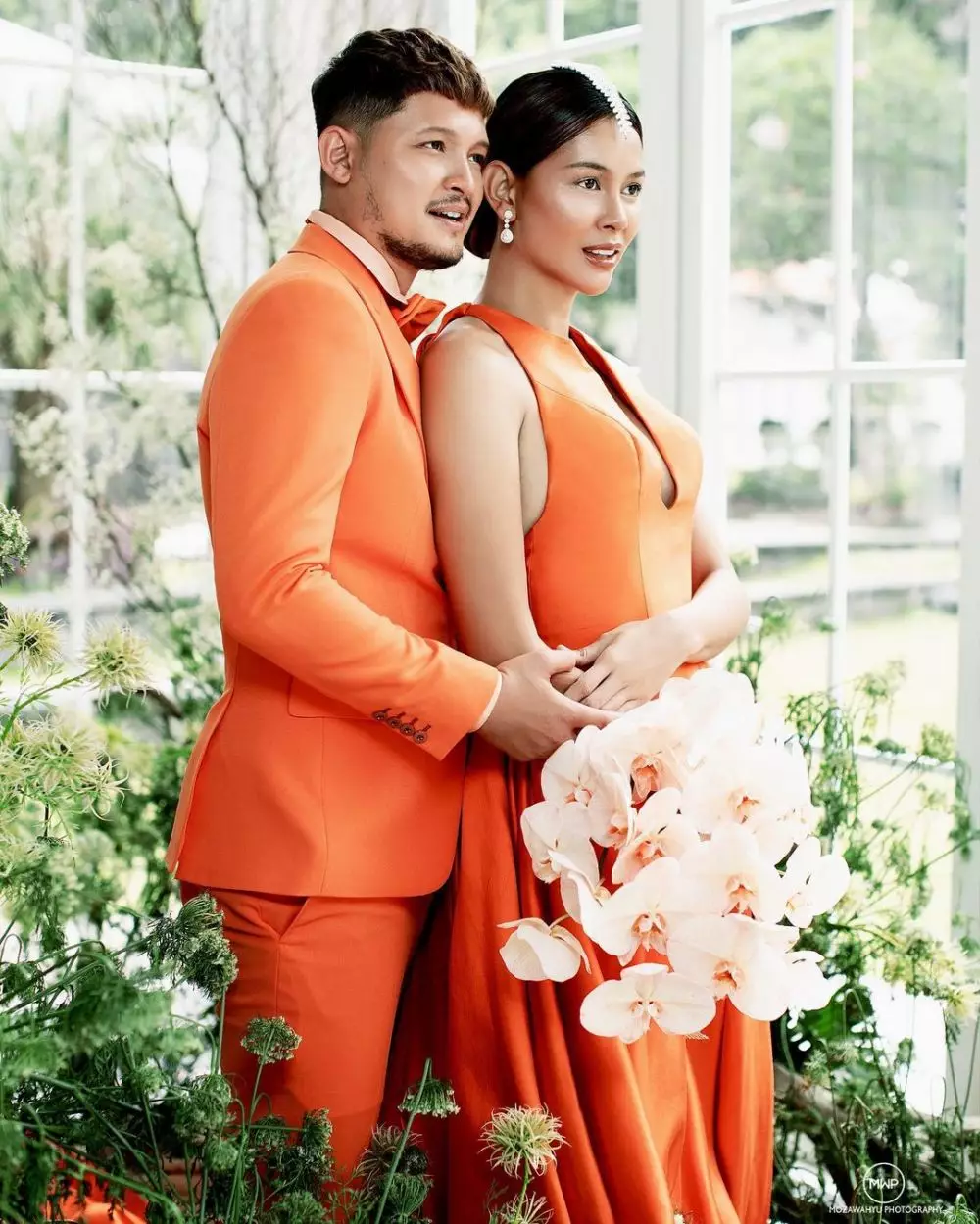 Potret anniversary pertama Bunga Jelitha dan suami © Instagram Potret anniversary pertama Bunga Jelitha dan suami © Instagram