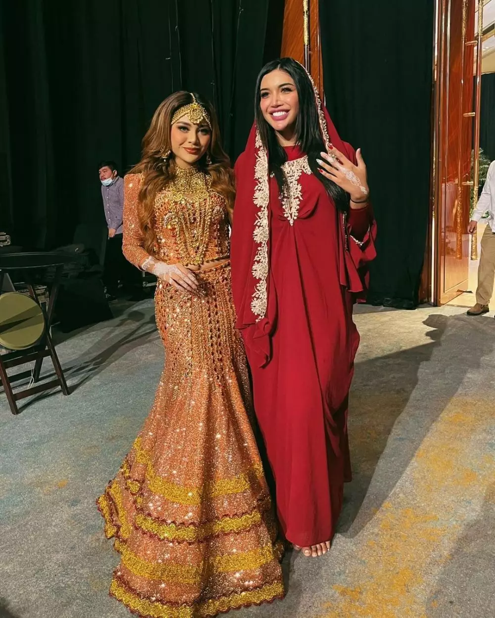 Potret Millen Cyrus di Henna Night Aurel Instagram