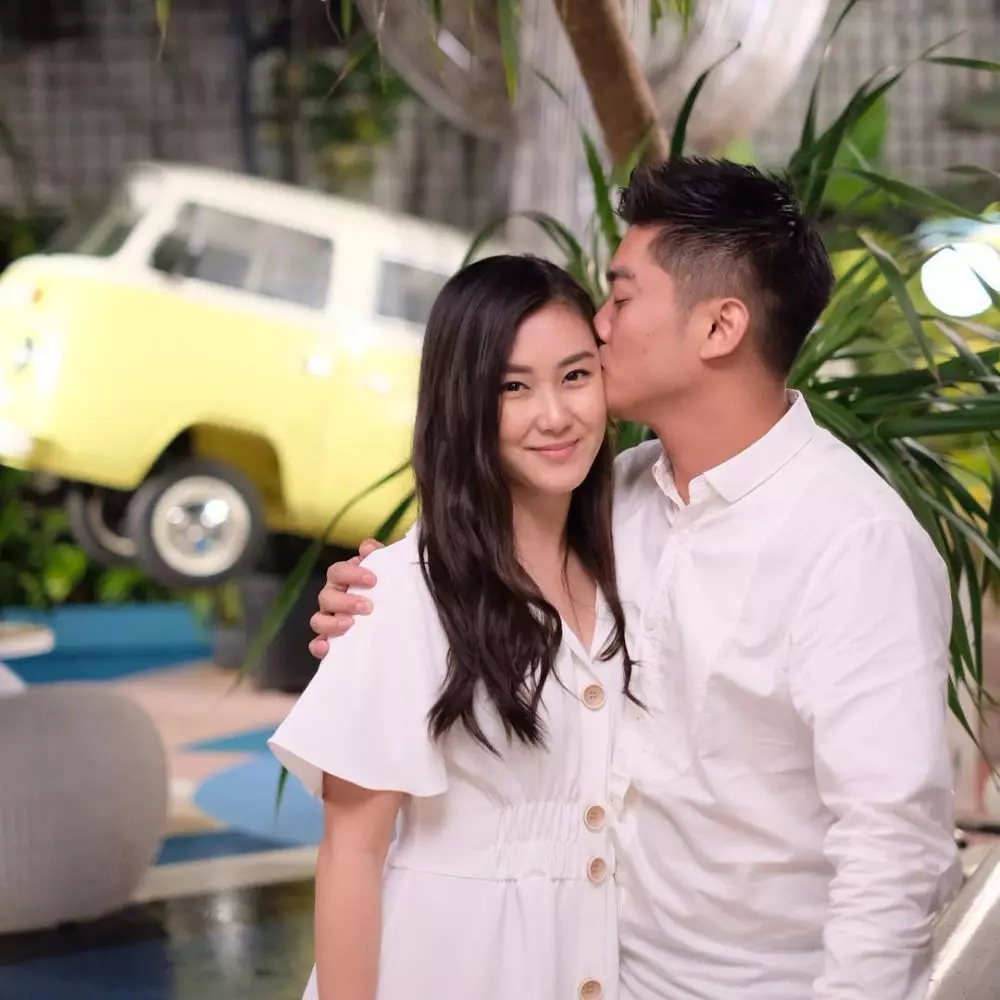 Gaya Boy William dan kekasih saat kondangan © 2021 brilio.net