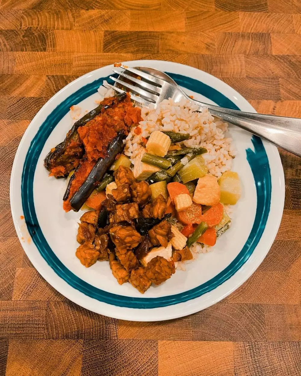 Sophia Latjuba foto makan siang © Instagram