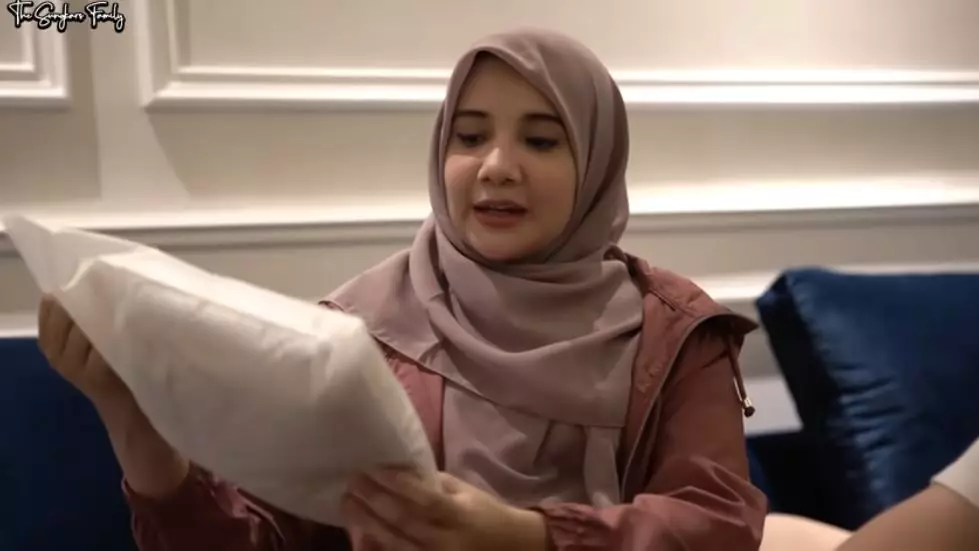 persiapan Zaskia Sungkar lahiran © YouTube