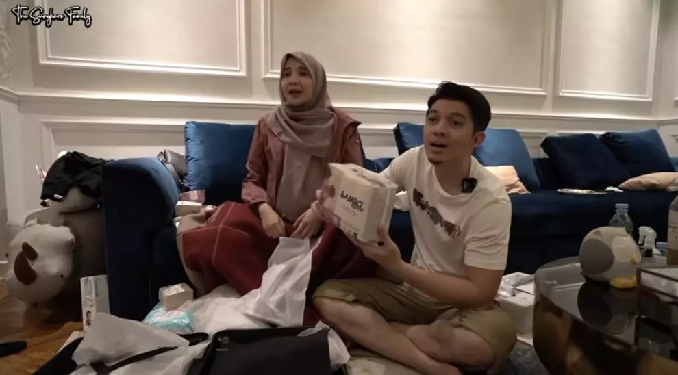 persiapan Zaskia Sungkar lahiran © YouTube