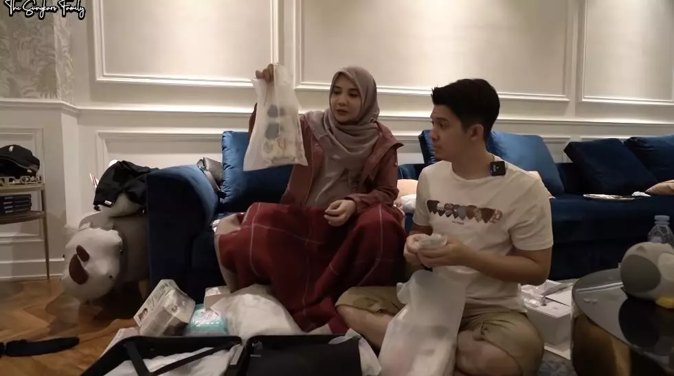 persiapan Zaskia Sungkar lahiran © YouTube