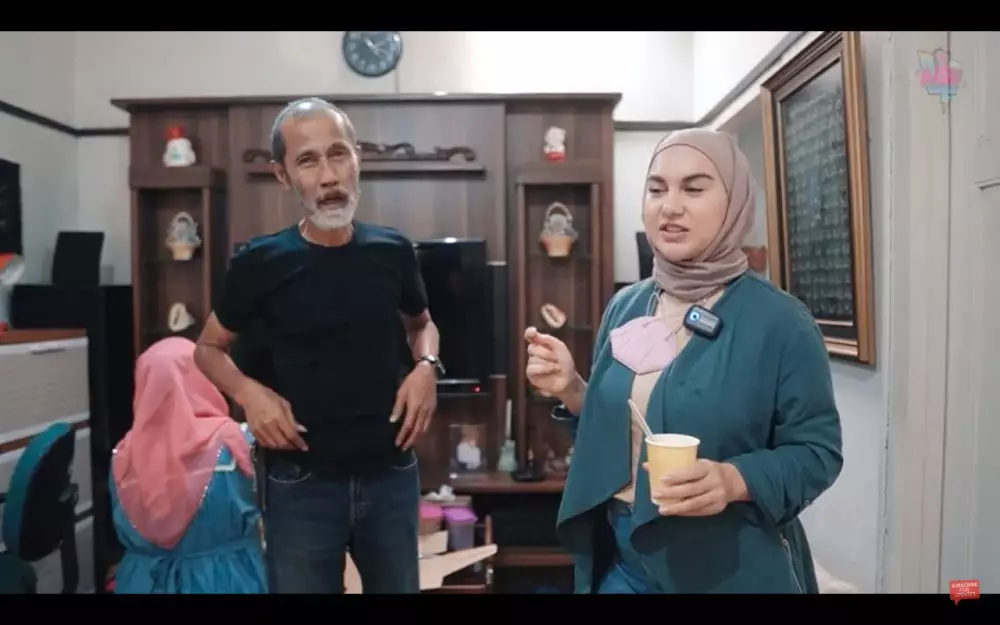 Penampakan rumah nenek Irish Bella YouTube