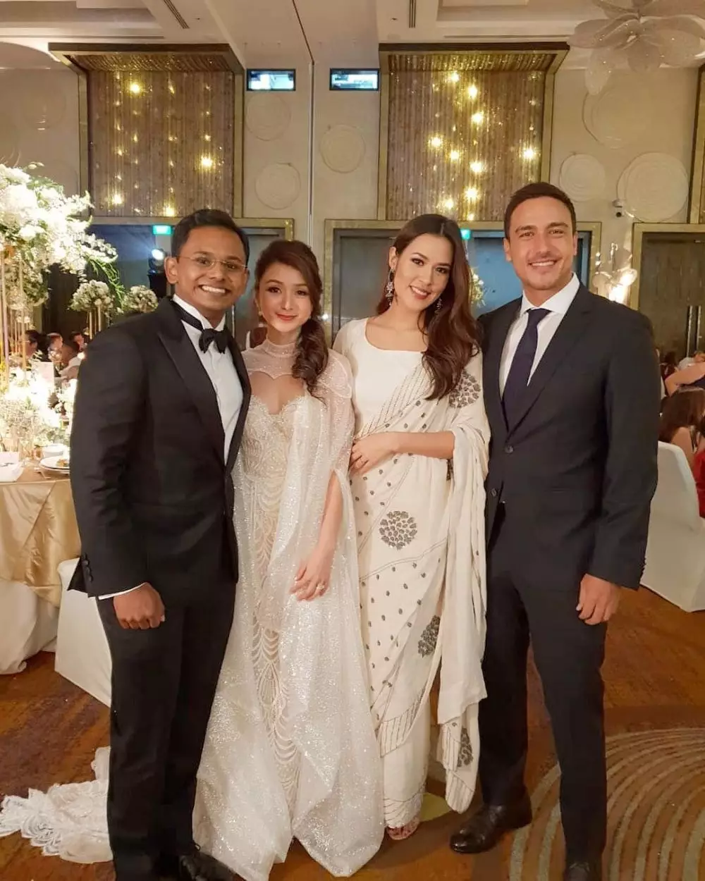 Gaya penyanyi saat kondangan © Instagram Gaya penyanyi saat kondangan © Instagram