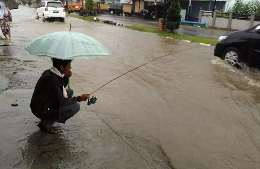 kurang kerjaan © Berbagai Sumber kurang kerjaan © Berbagai Sumber