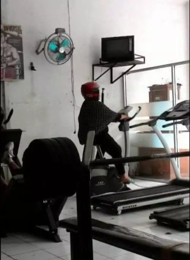 emak pas nggak lagi urus rumah © berbagai sumber