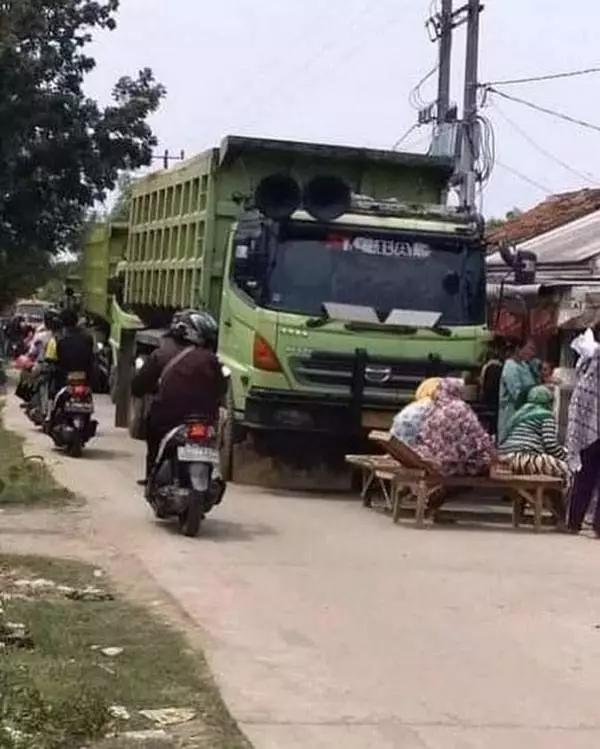 emak pas nggak lagi urus rumah © berbagai sumber