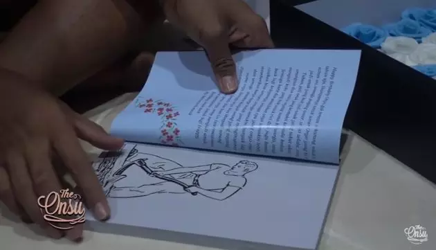 Betrand Peto buka kado ultah © 2021 brilio.net Betrand Peto buka kado ultah © 2021 brilio.net