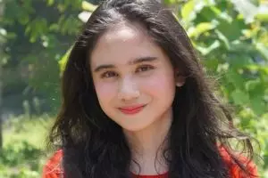 7 Potret rumah Tissa Biani, kitchen setnya unik