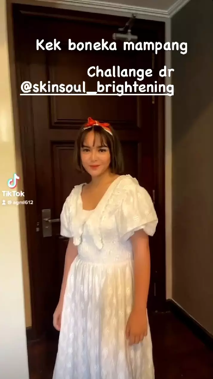 Amanda Manopo rambut poni © 2021 brilio.net