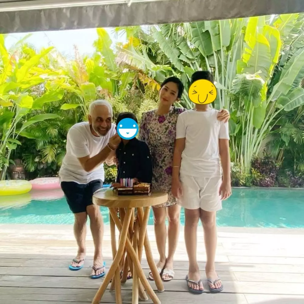 ulang tahun Bunga Zainal ke-34 © 2021 brilio.net ulang tahun Bunga Zainal ke-34 © 2021 brilio.net