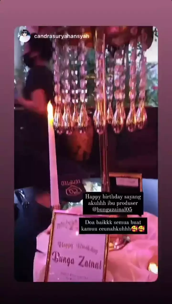 ulang tahun Bunga Zainal ke-34 © 2021 brilio.net ulang tahun Bunga Zainal ke-34 © 2021 brilio.net