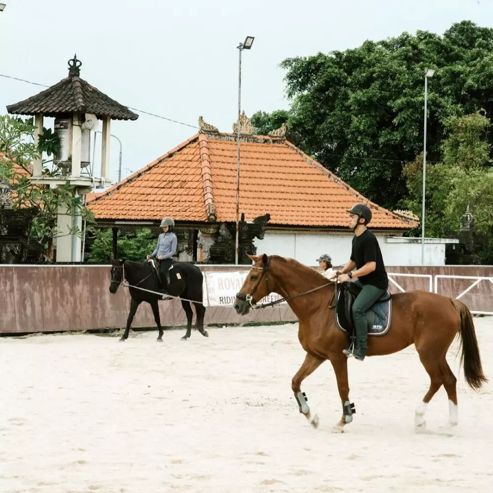 Potret Ayudia C dan Ditto Percussion saat olahraga bareng © 2021 brilio.net