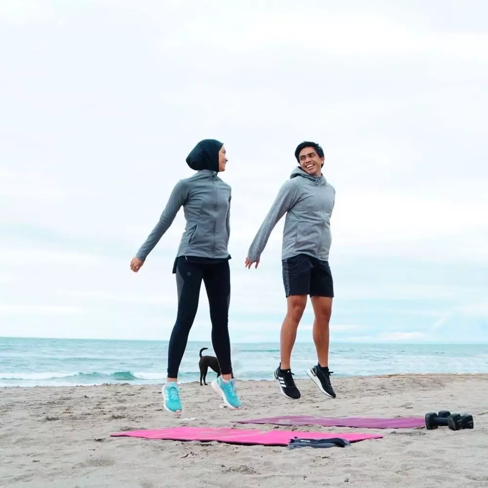 Potret Ayudia C dan Ditto Percussion saat olahraga bareng © 2021 brilio.net