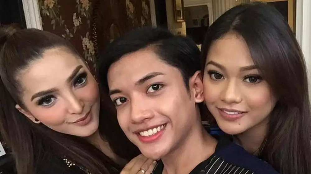 Potret lawas Aurel Hermansyah dan Millendaru © Instagram Potret lawas Aurel Hermansyah dan Millendaru © Instagram