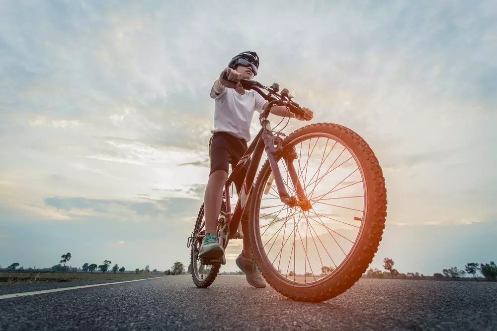 7 Tips gowes aman buat pemula dan starter pack yang bikin fresh berbagai sumber