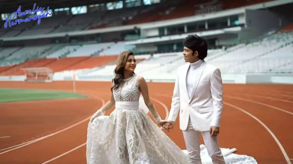 prewedding Atta Aurel di GBK © YouTube prewedding Atta Aurel di GBK © YouTube