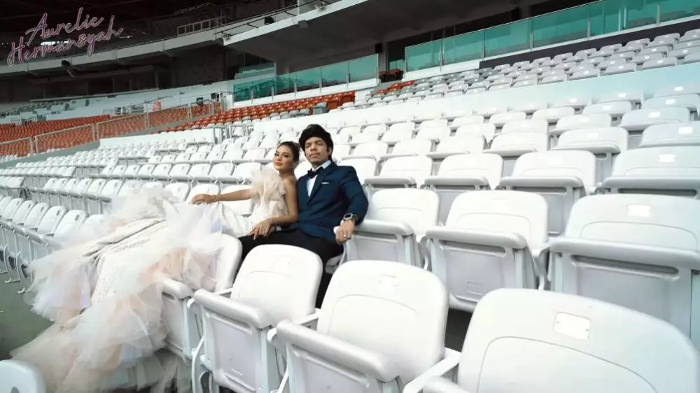 prewedding Atta Aurel di GBK © YouTube prewedding Atta Aurel di GBK © YouTube