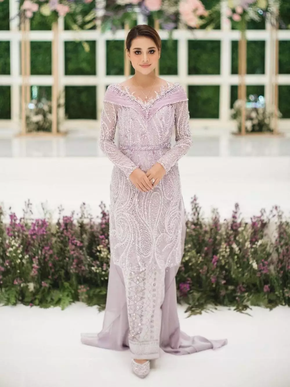 Potret busana Aurel Hermansyah © 2021 brilio.net Potret busana Aurel Hermansyah © 2021 brilio.net