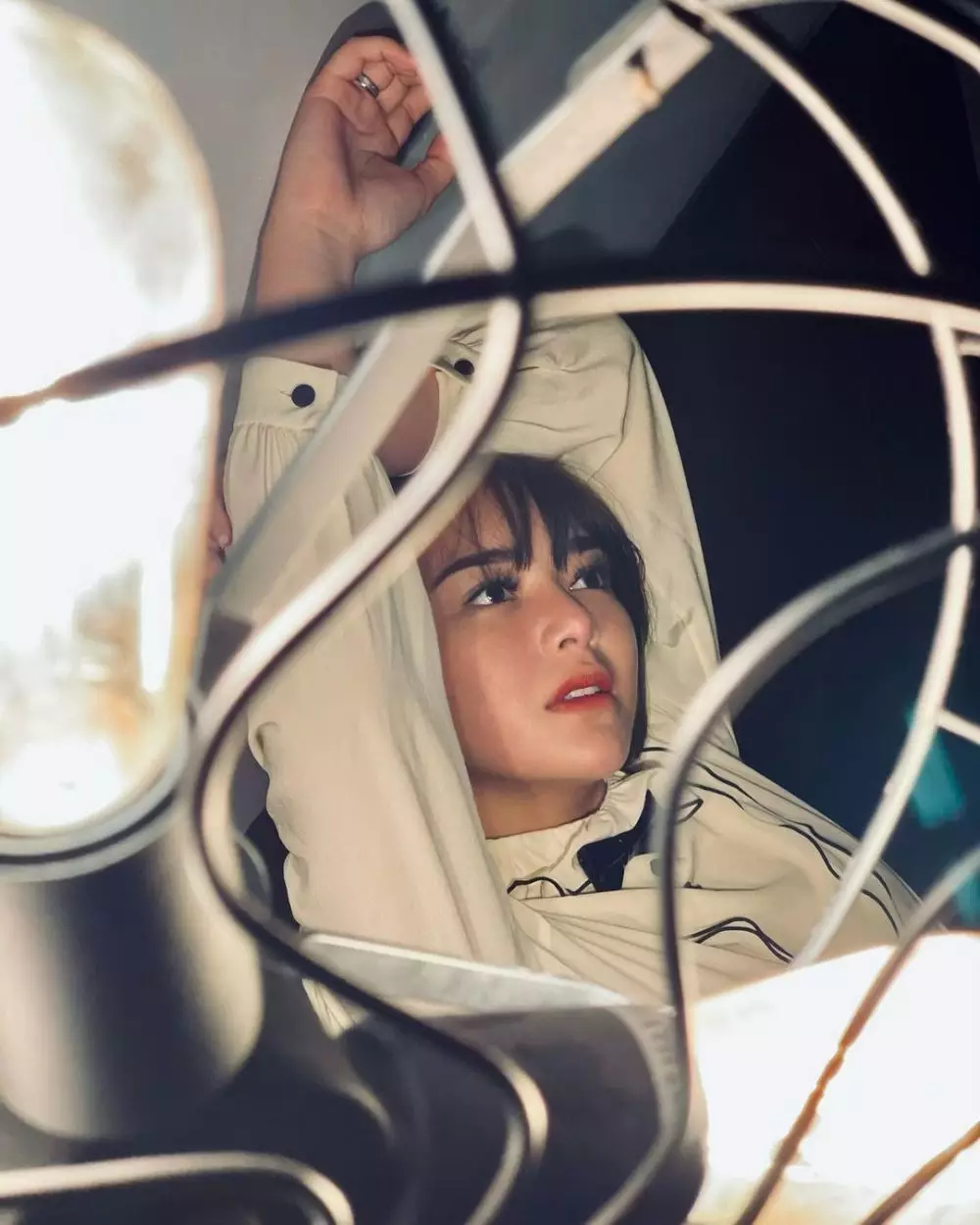 Potret Amanda Manopo berponi Instagram Potret Amanda Manopo berponi Instagram