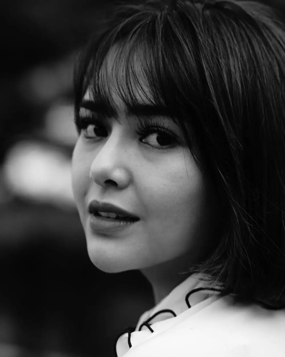 Potret Amanda Manopo berponi Instagram Potret Amanda Manopo berponi Instagram