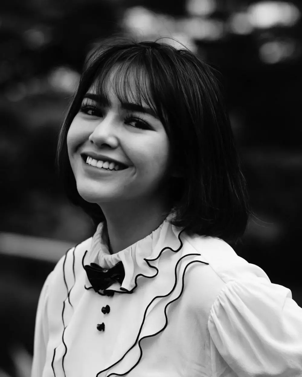 Potret Amanda Manopo berponi Instagram Potret Amanda Manopo berponi Instagram