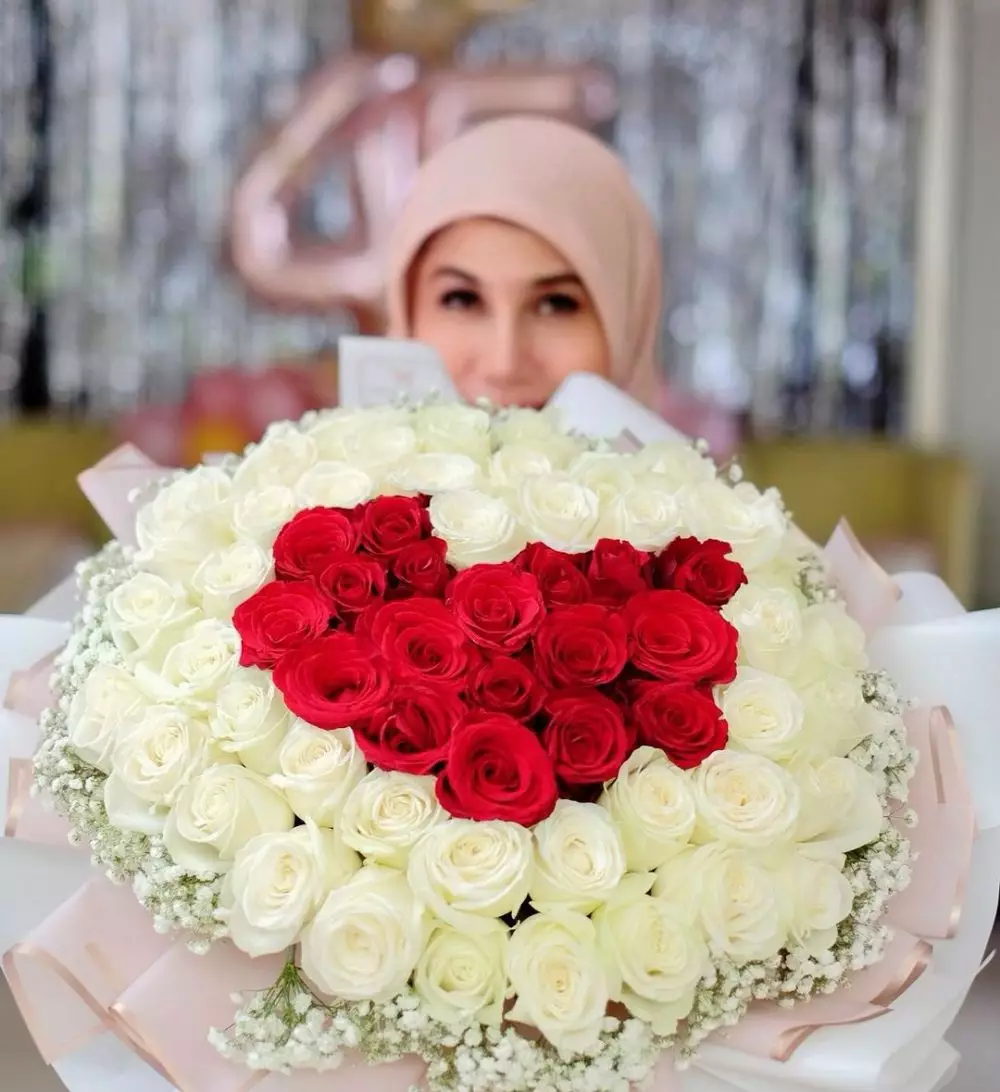 Ultah Marini Zumarnis © berbagai sumber