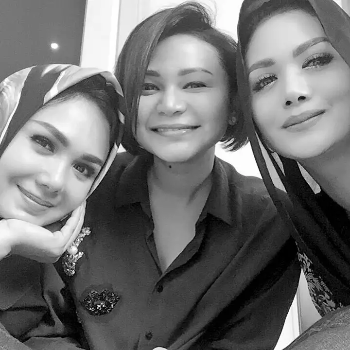 potret kompak yuni shara, krisdayanti, dan kartika sary © Instagram potret kompak yuni shara, krisdayanti, dan kartika sary © Instagram