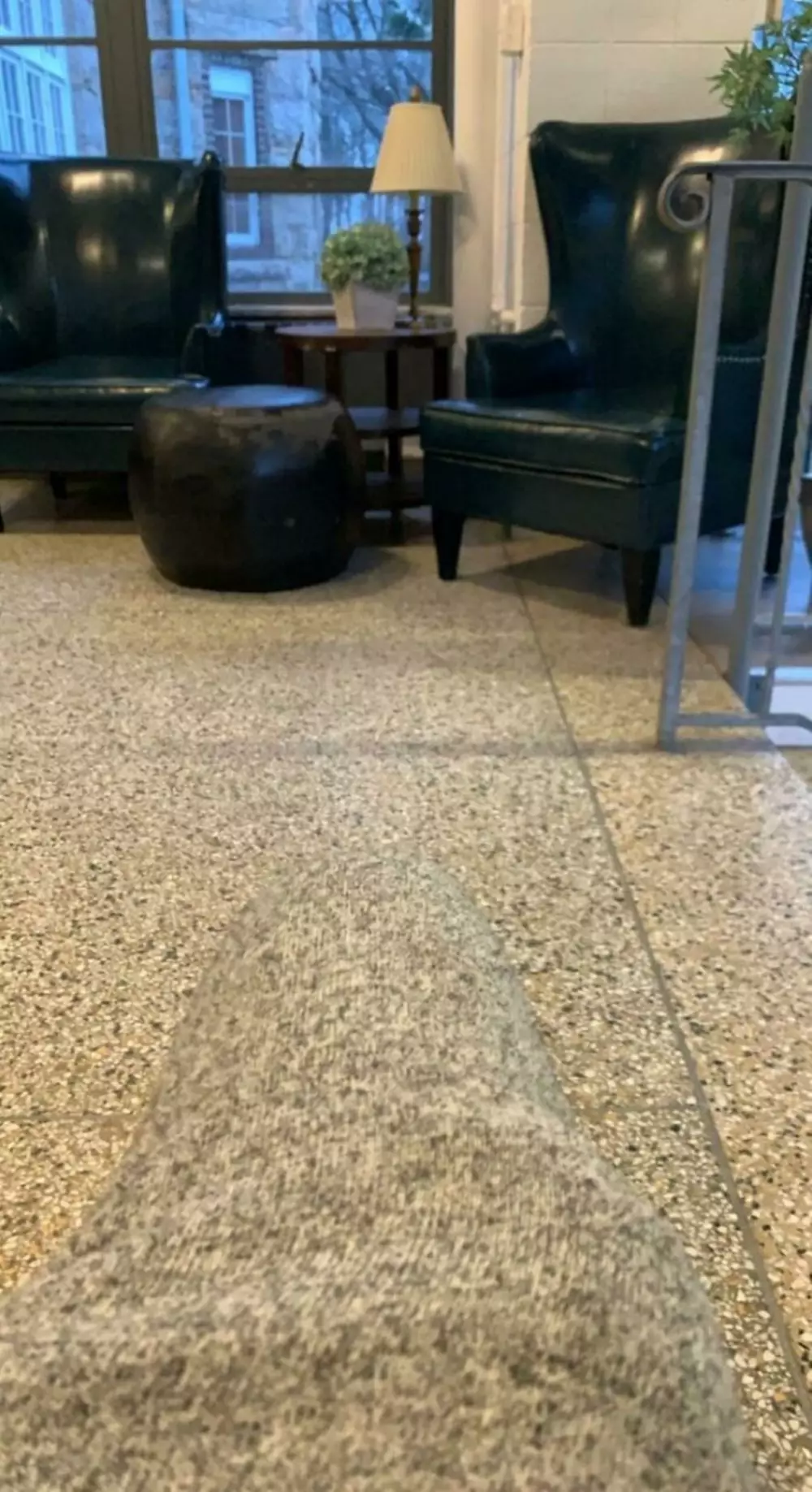 benda tersamar mata kedip © Reddit