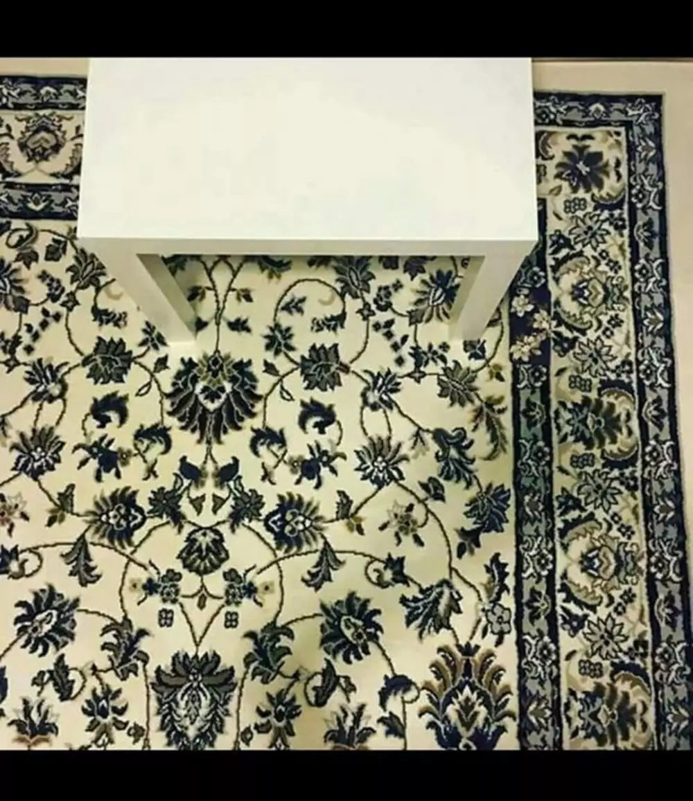 benda tersamar mata kedip © Reddit