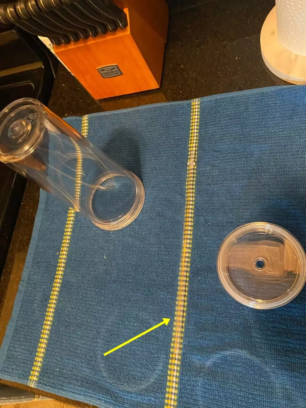 benda tersamar mata kedip © Reddit