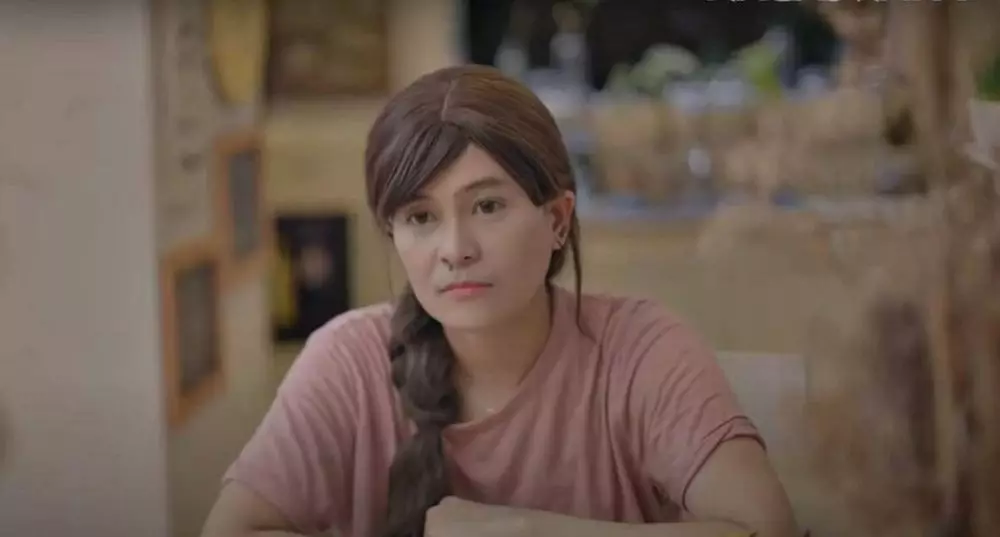 Mita The Virgin dengan rambut panjang © 2021 brilio.net