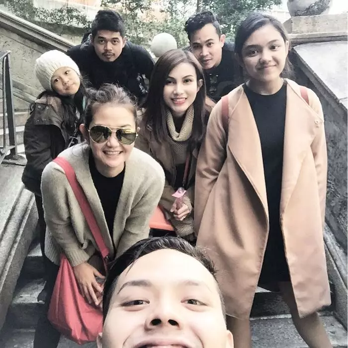 potret harmonis keluarga Bambang Pamungkas © 2021 brilio.net Instagram potret harmonis keluarga Bambang Pamungkas © 2021 brilio.net Instagram